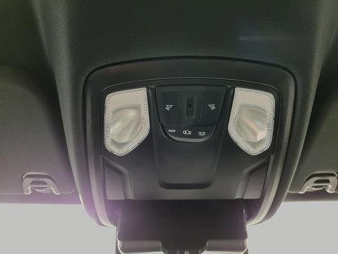 Used 2022 RAM 1500 Big Horn AWD/4WD image 18