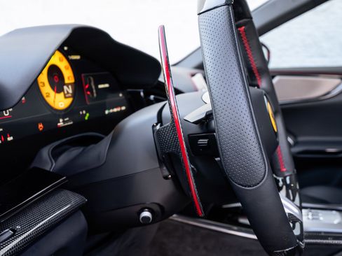 Certified 2024 Ferrari Purosangue image 18