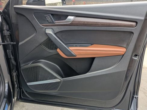 Used 2023 Audi Q5 2.0T Premium Plus w/ Premium Plus Package image 19