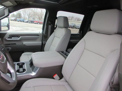 New 2026 GMC Sierra 3500 SLT w/ SLT Premium Package image 14