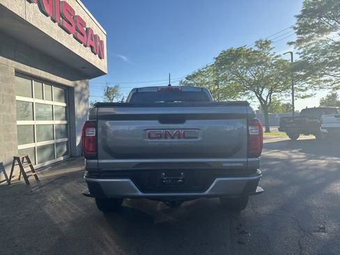 Used 2024 GMC Canyon Elevation w/ Trailering Package AWD/4WD image 3