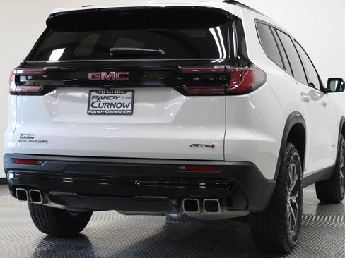 Used 2026 GMC Acadia AT4 w/ Luxury Package AWD/4WD image 11