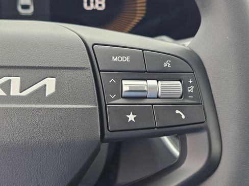 New 2026 Kia K4 LXS FWD image 21