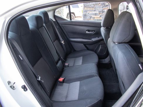 Used 2022 Nissan Sentra SV image 24