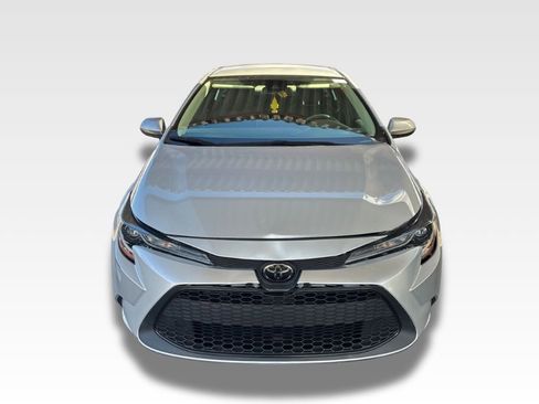 Used 2022 Toyota Corolla LE FWD image 5