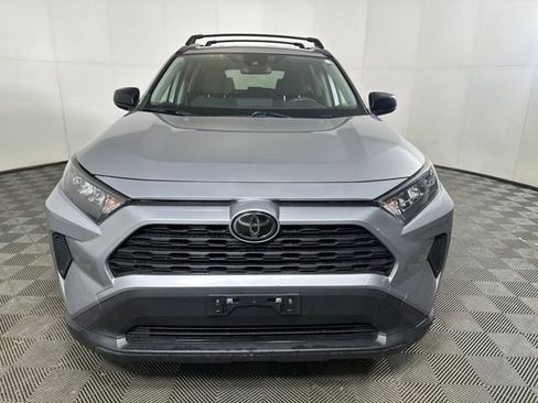 Used 2019 Toyota RAV4 LE image 9