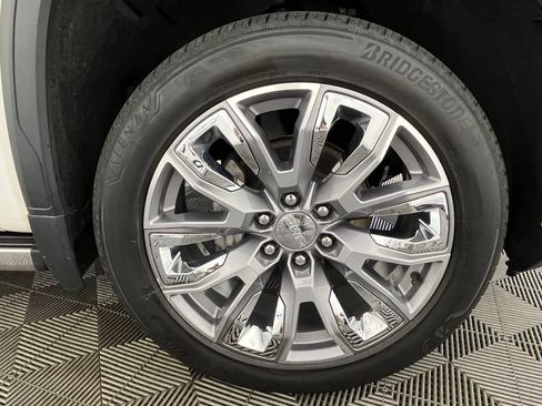 Used 2023 GMC Sierra 1500 Denali AWD/4WD image 17