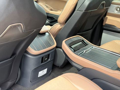New 2026 Lincoln Navigator L Black Label AWD/4WD image 20