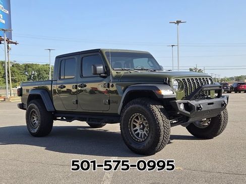 Used 2023 Jeep Gladiator Sport AWD/4WD image 4