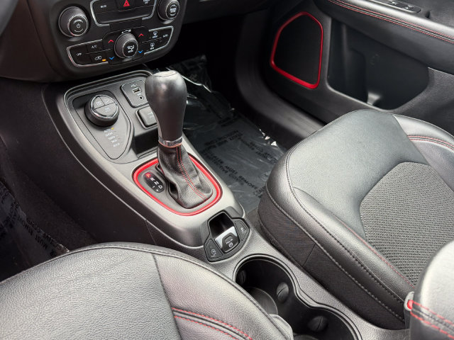 Used 2019 Jeep Compass Trailhawk AWD/4WD image 28