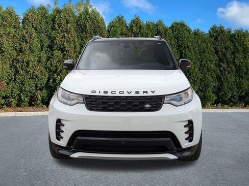 Certified 2024 Land Rover Discovery Dynamic SE image 2