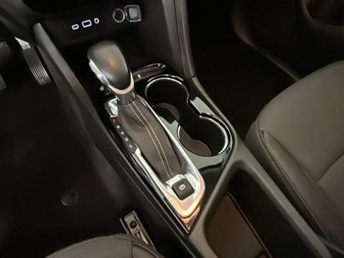 Used 2023 Buick Encore GX Preferred w/ Cold Weather Comfort Package AWD/4WD image 21
