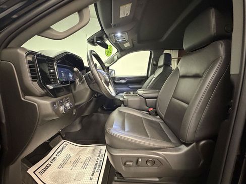 Used 2025 GMC Sierra 1500 SLT AWD/4WD image 22