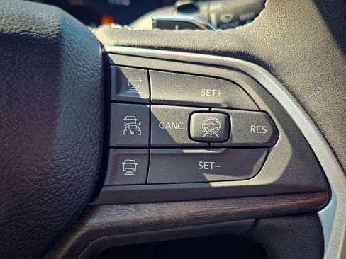 New 2026 Jeep Grand Cherokee L Limited w/ Limited Altitude Package AWD/4WD image 20