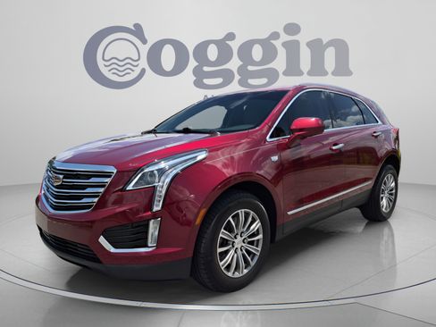 Used 2017 Cadillac XT5 Luxury w/ Driver Awareness Package FWD image 2