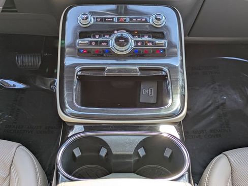 Certified 2022 Lincoln Nautilus Reserve FWD image 19
