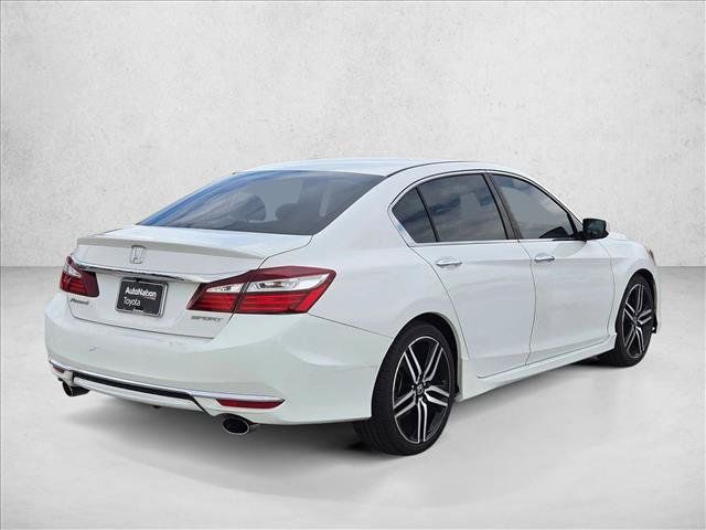 Used 2017 Honda Accord Sport image 5