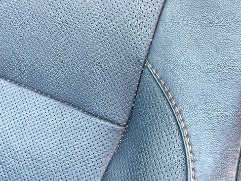 Used 2014 Toyota Highlander Limited Platinum image 25