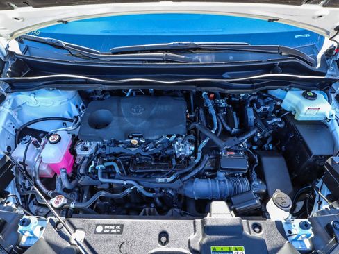 Used 2023 Toyota Sienna XLE image 20