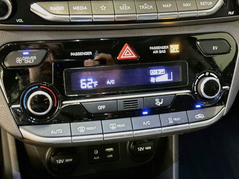 Used 2019 Hyundai Ioniq Limited FWD image 24