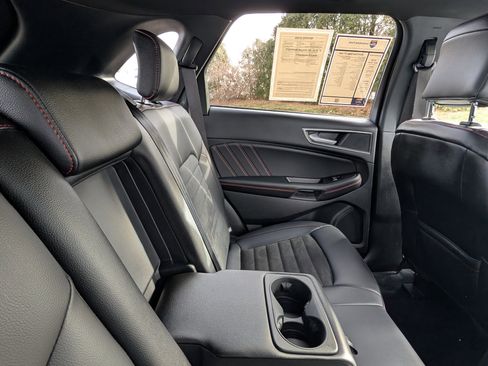 Used 2024 Ford Edge ST-Line image 30