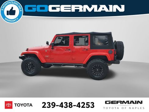 Used 2017 Jeep Wrangler Unlimited Sahara w/ Max Tow Package AWD/4WD image 12