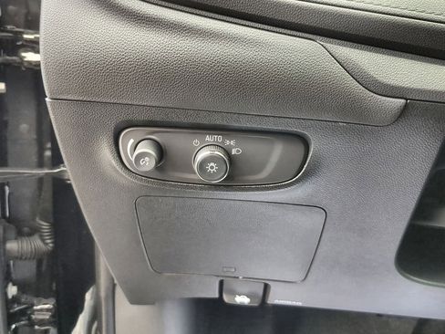 New 2025 Buick Encore GX Avenir w/ Avenir Technology Package image 17