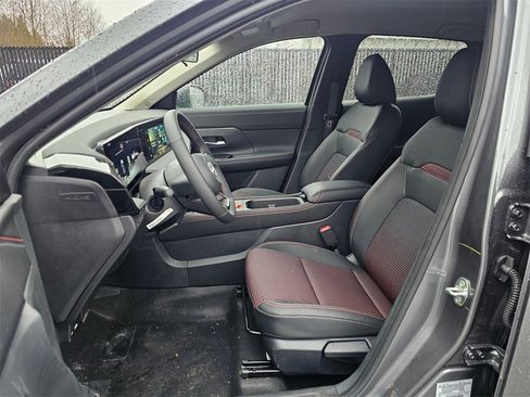 New 2026 Nissan Kicks SR w/ Cold Weather Package image 18