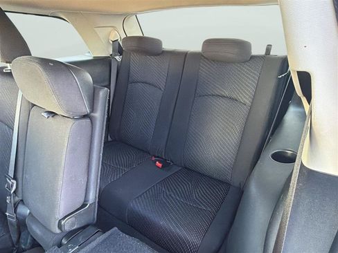 Used 2017 Dodge Journey SE w/ Flexible Seating Group FWD image 15