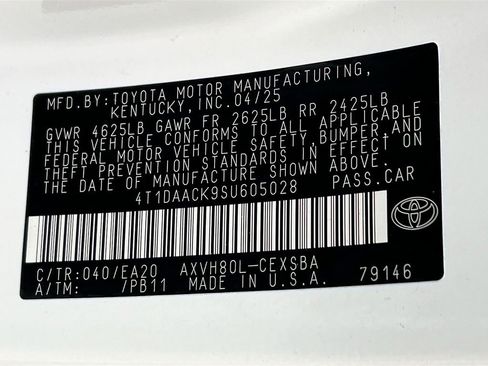 Used 2025 Toyota Camry SE FWD image 29