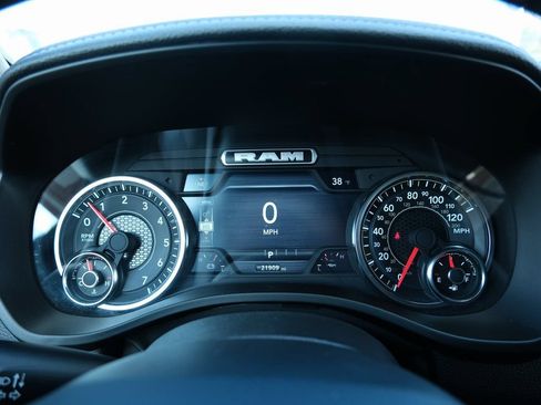 Used 2025 RAM 1500 Laramie w/ Sport Appearance Package AWD/4WD image 6