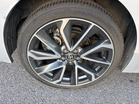 Used 2022 Toyota Corolla SE FWD image 4
