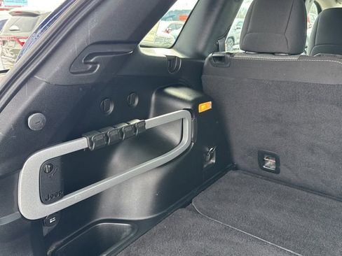 Used 2015 Jeep Cherokee Sport image 12