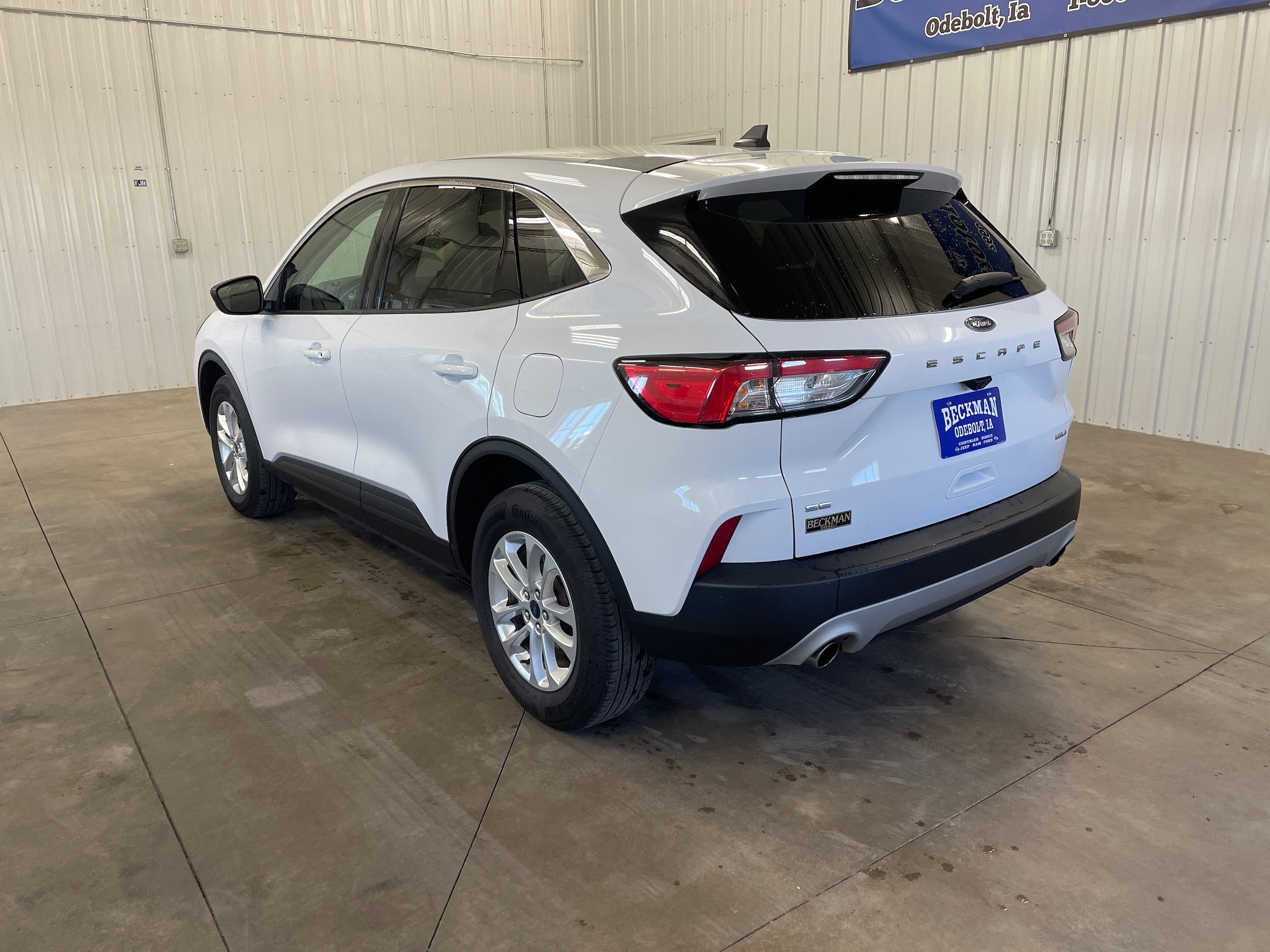 Used 2022 Ford Escape SE AWD/4WD image 3