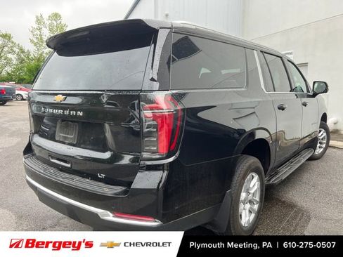 Certified 2025 Chevrolet Suburban LT AWD/4WD image 8