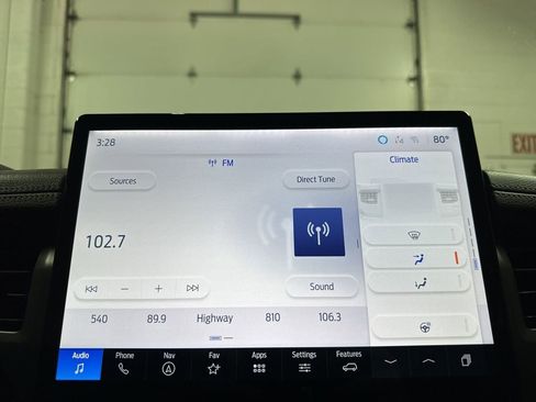 Used 2024 Ford Expedition XLT image 25