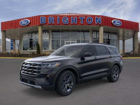 Used 2026 Ford Explorer Active w/ Active Comfort Package AWD/4WD image 3