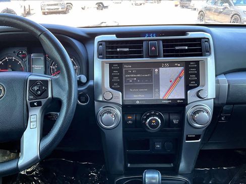 Used 2020 Toyota 4Runner SR5 Premium image 7