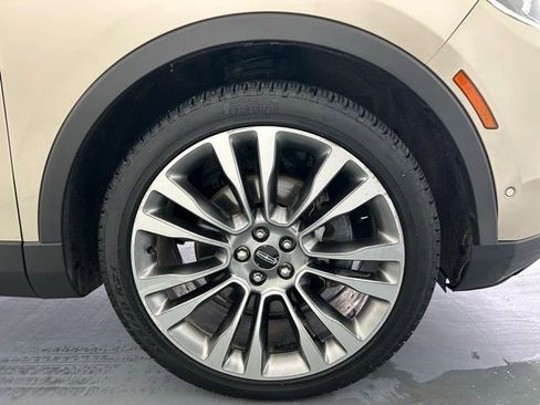 Used 2017 Lincoln MKX Reserve w/ Driver Assistance Package image 11