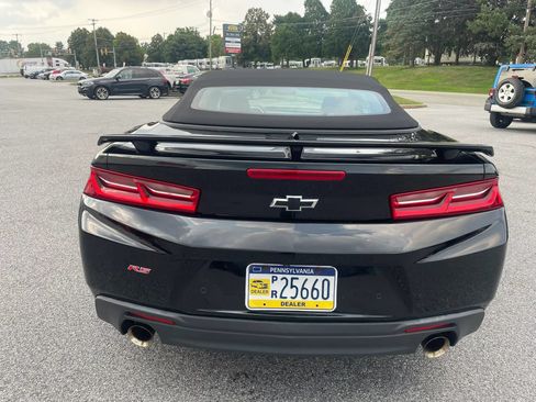 Used 2017 Chevrolet Camaro LT RWD image 14