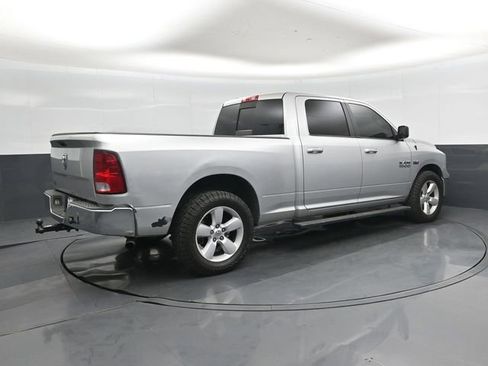 Used 2017 RAM 1500 Classic SLT image 4