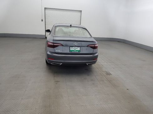 Used 2020 Volkswagen Jetta R-Line w/ R-Line Cold Weather Package FWD image 6