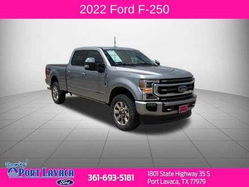 Used 2022 Ford F250 Platinum w/ FX4 Off-Road Package AWD/4WD image 1