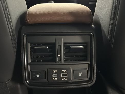 Used 2026 Subaru Forester Touring AWD/4WD image 30