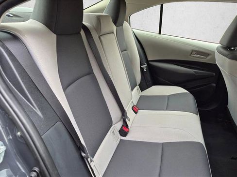 Certified 2025 Toyota Corolla LE w/ Carpet Mat Package (TMS) FWD image 18