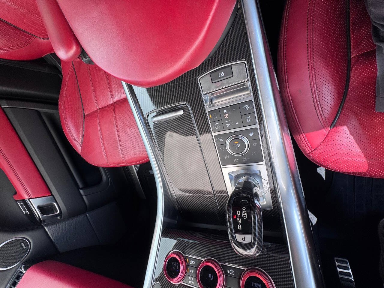 Used 2016 Land Rover Range Rover Sport Supercharged AWD/4WD image 28