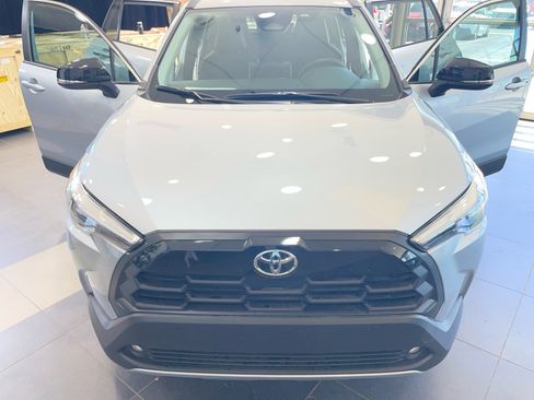 Used 2026 Toyota Corolla Cross XLE w/ Convenience Package FWD image 23