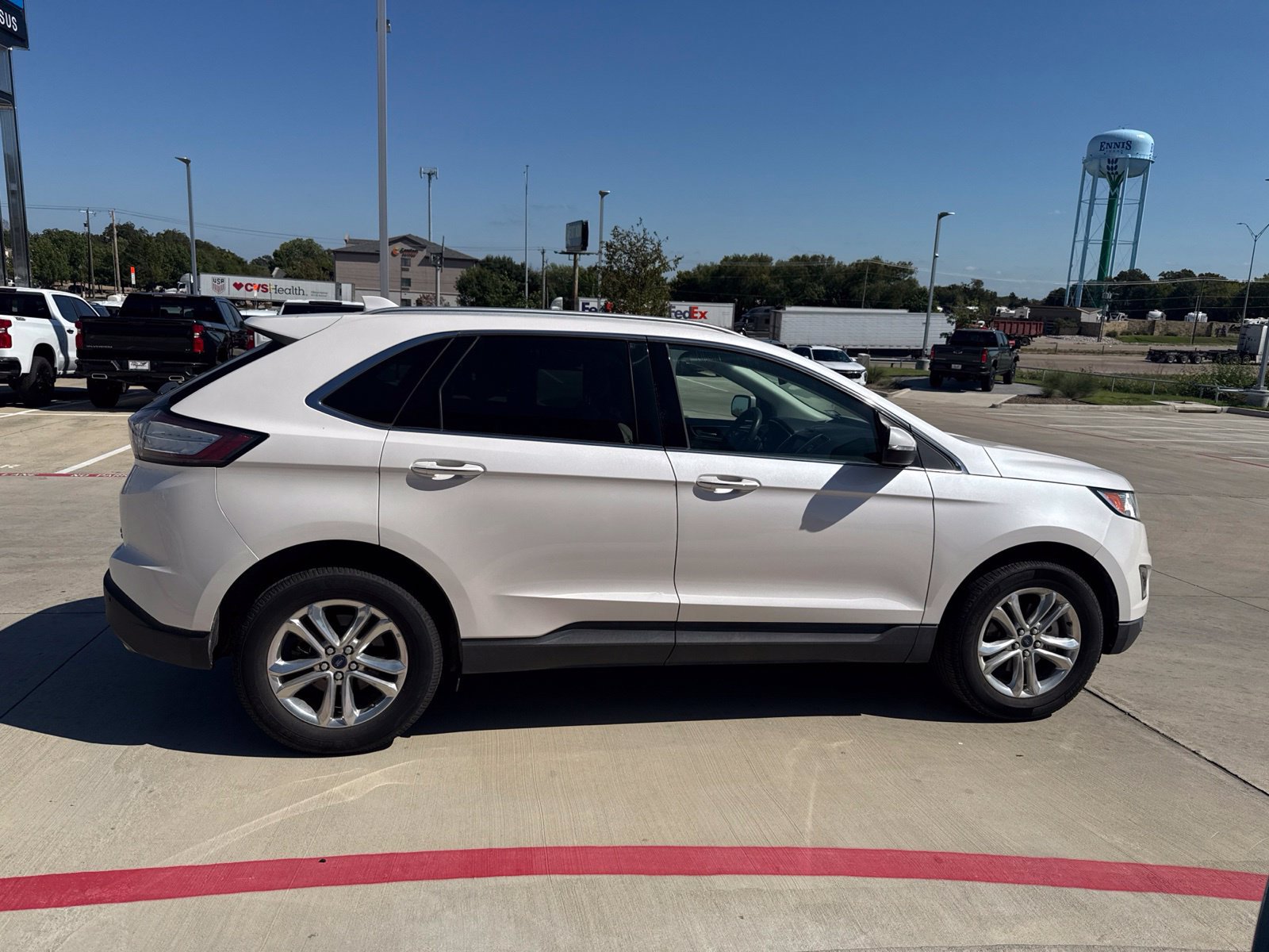 Used 2017 Ford Edge Titanium w/ Technology Package FWD image 6