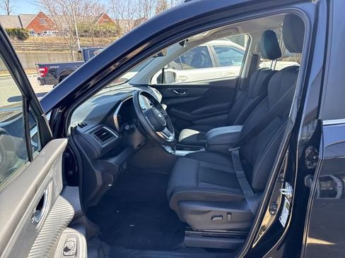 Certified 2023 Subaru Ascent Premium w/ Convenience Package image 9