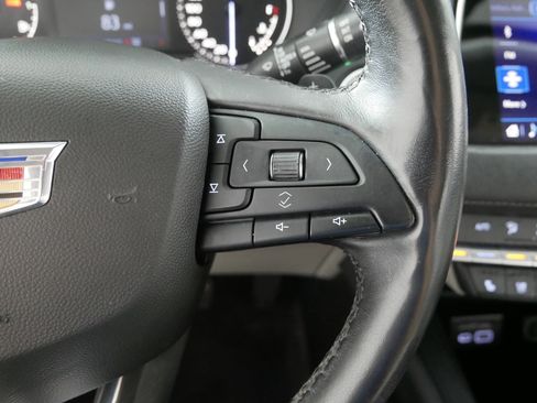 Used 2019 Cadillac XT4 Premium Luxury image 28